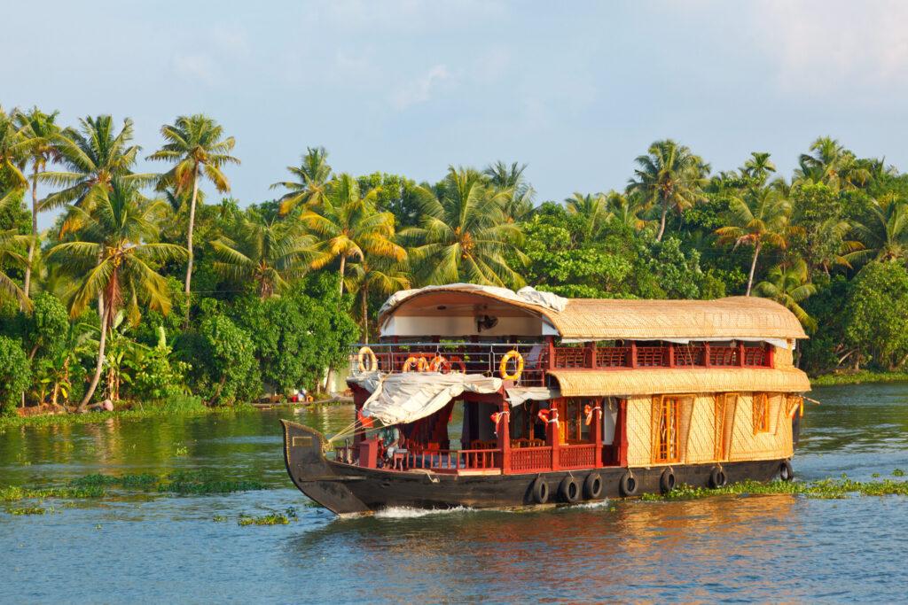 kerala boat