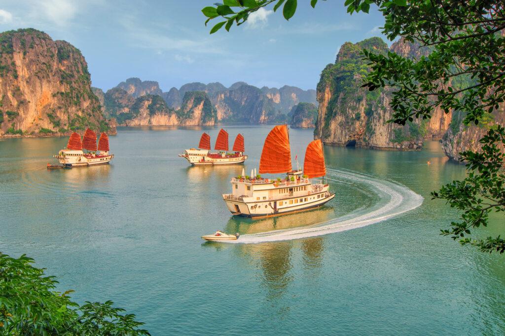 halong bay